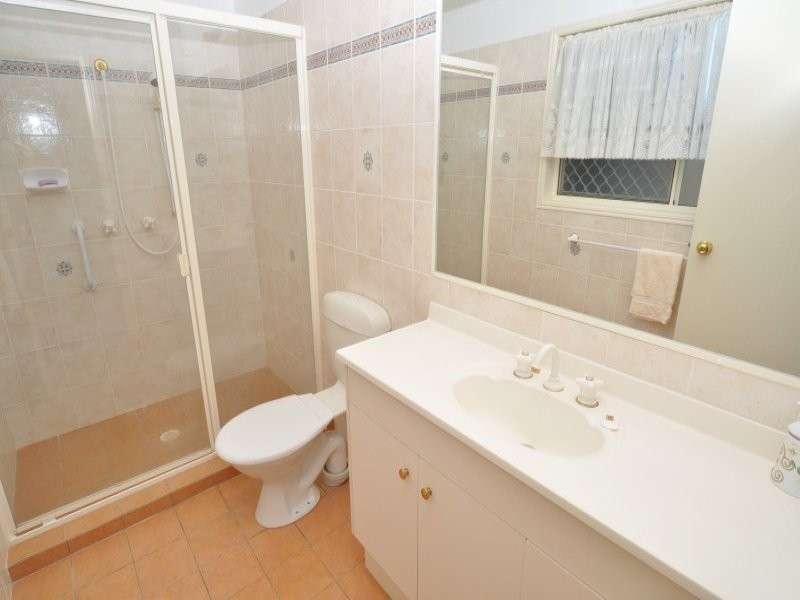 14 Donald Avenue, Paradise Point QLD 4216