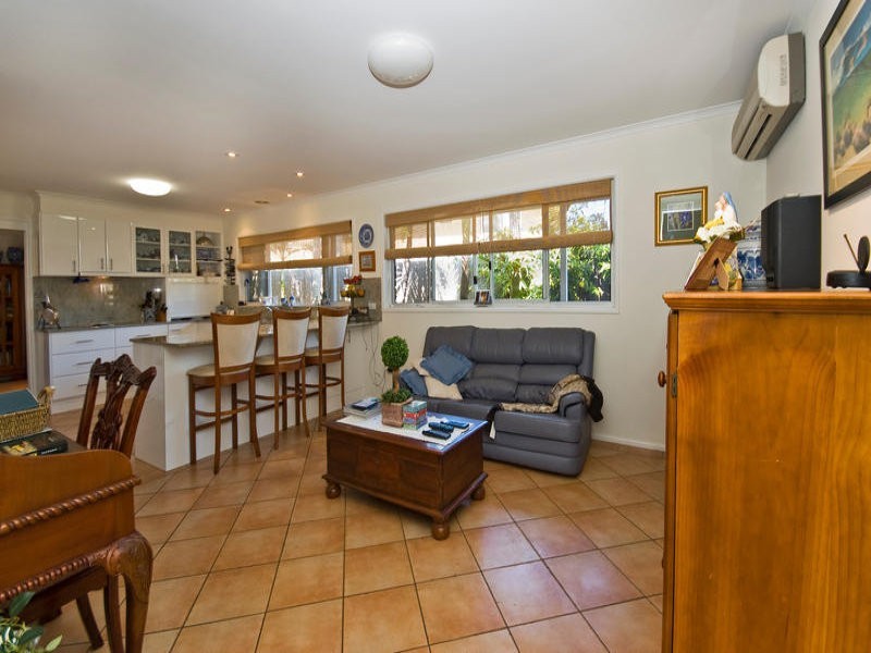 11 Daru Avenue, Runaway Bay QLD 4216