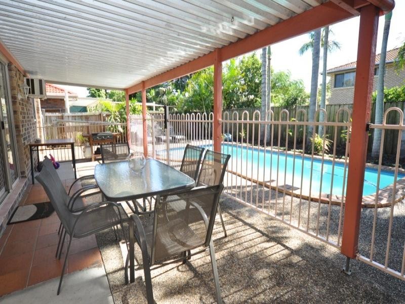 7 Sunbird Avenue, Paradise Point QLD 4216