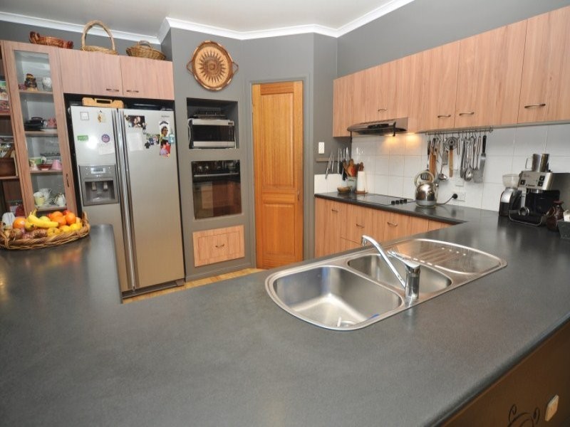 3 Columbus Drive, Hollywell QLD 4216