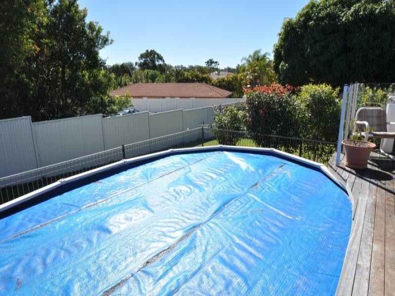 77 Macquarie Avenue, Molendinar QLD 4214