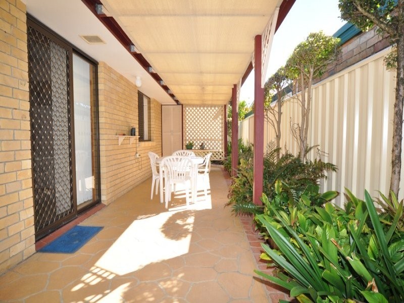 2/8 Maiala Close, Paradise Point QLD 4216