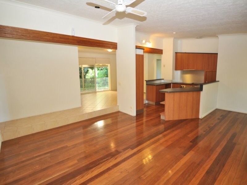 90 Boykambil Esplanade, Hope Island QLD 4212