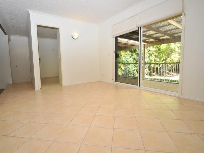 90 Boykambil Esplanade, Hope Island QLD 4212