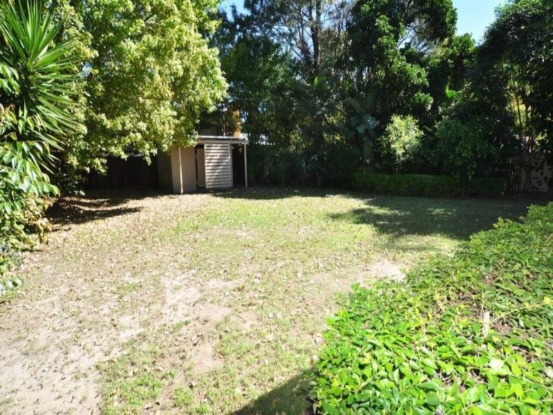 90 Boykambil Esplanade, Hope Island QLD 4212