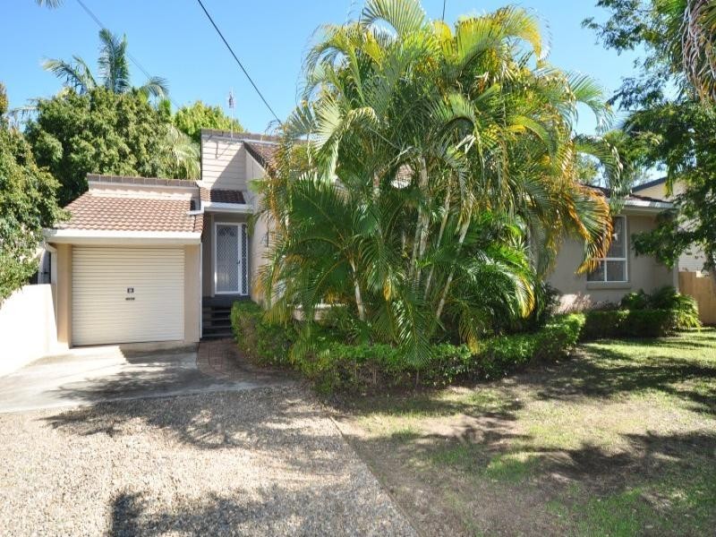 90 Boykambil Esplanade, Hope Island QLD 4212