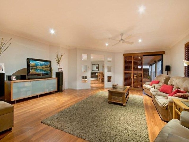 1 Shoe Street, Hope Island QLD 4212