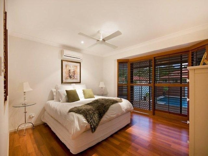 1 Shoe Street, Hope Island QLD 4212