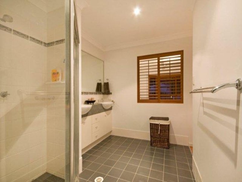 1 Shoe Street, Hope Island QLD 4212