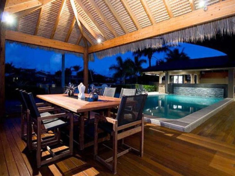 345 Bayview Street, Hollywell QLD 4216