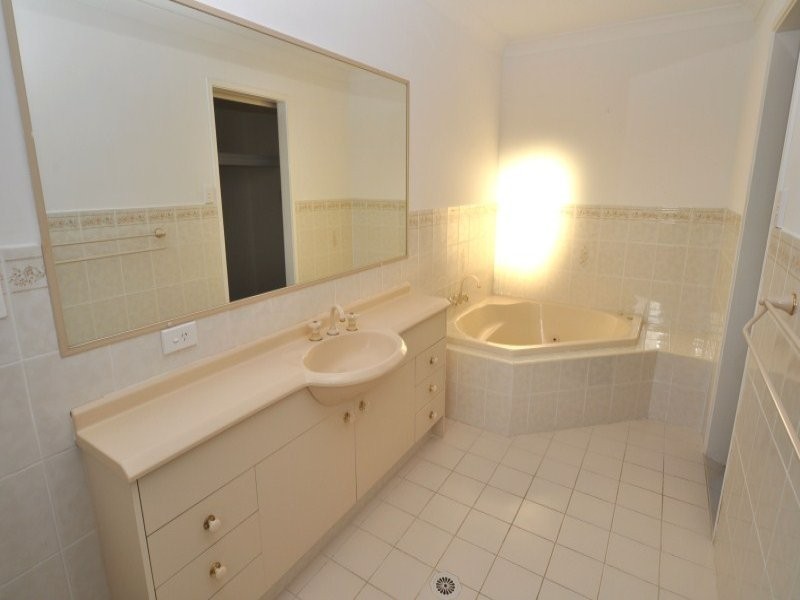 34 Muir Street, Labrador QLD 4215