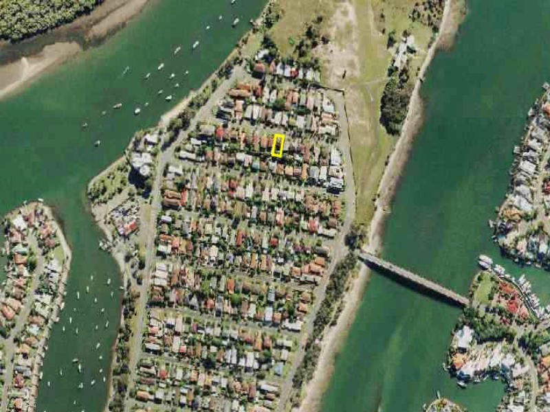 24 Scoter Avenue, Paradise Point QLD 4216