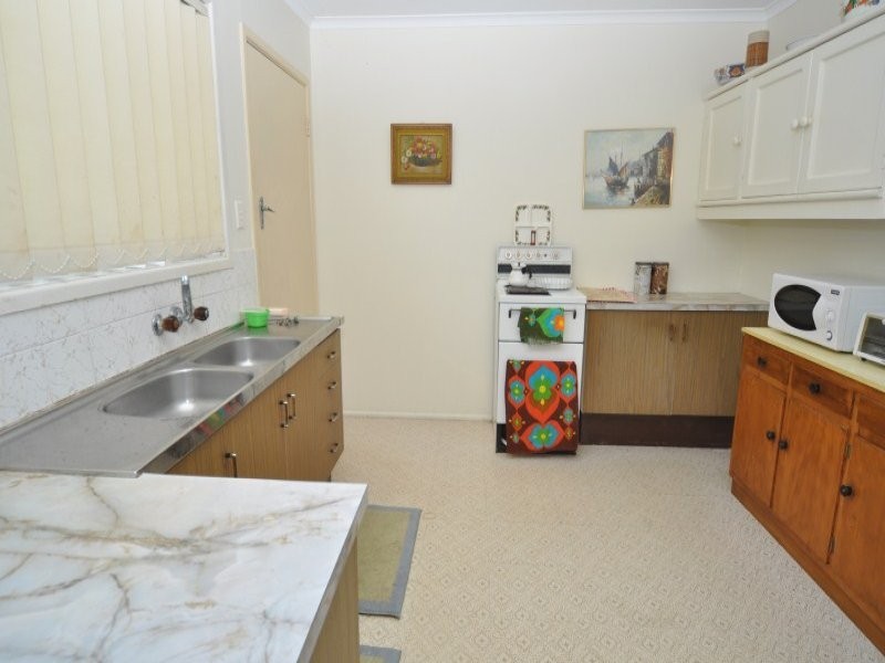 24 Scoter Avenue, Paradise Point QLD 4216