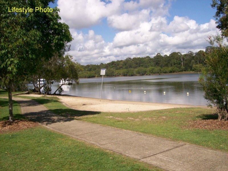 4 Buliti Street, Hope Island QLD 4212