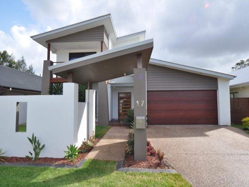 17 The Close, Helensvale QLD 4212