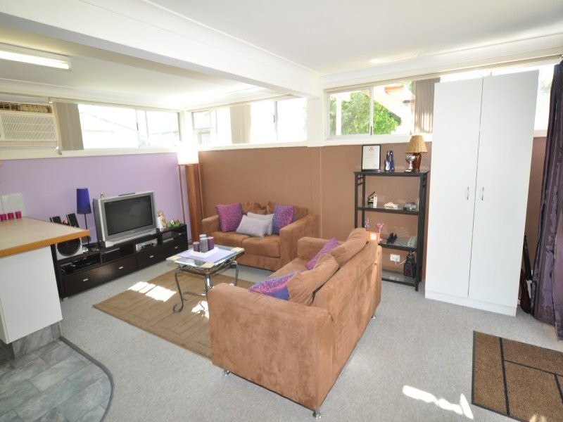 28 Muscovey Avenue, Paradise Point QLD 4216