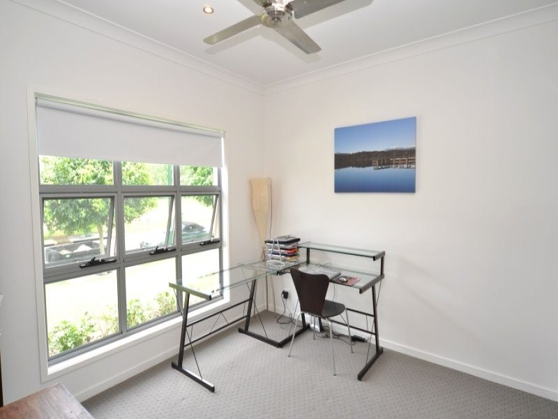 9 RHODIUM CRESCENT, Hope Island QLD 4212