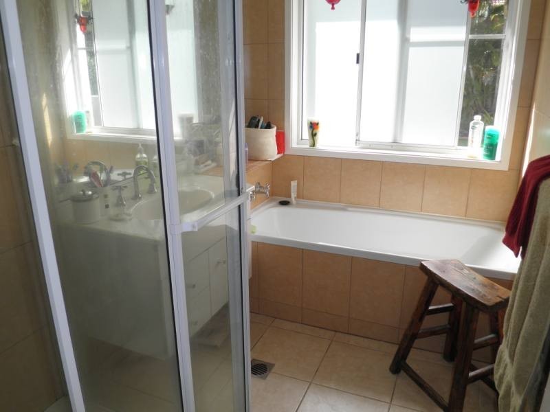 1 Loxton Court, Helensvale QLD 4212