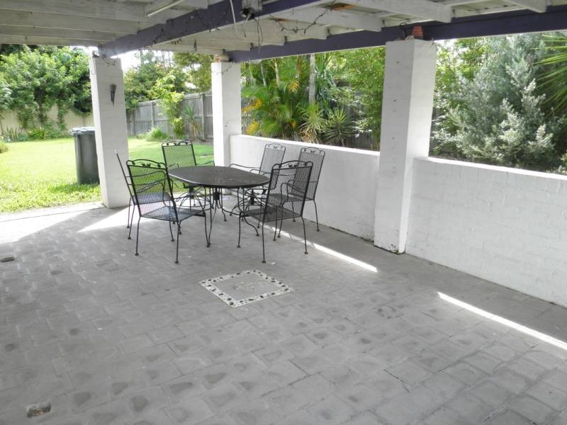 1 Loxton Court, Helensvale QLD 4212