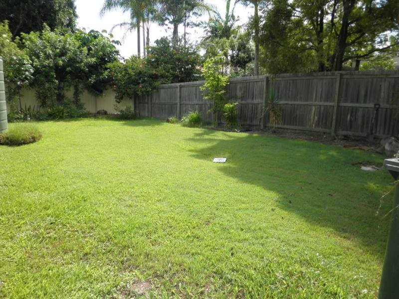 1 Loxton Court, Helensvale QLD 4212