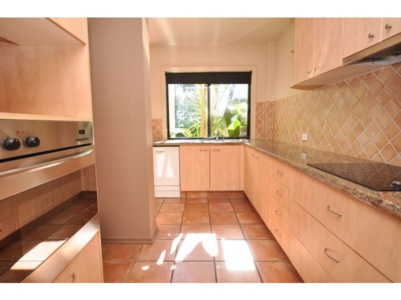 39 Ballybunyon Crescent, Hope Island QLD 4212