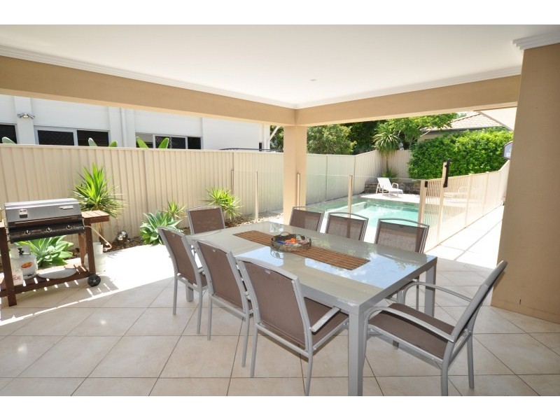 22 Southaven Drive, Helensvale QLD 4212