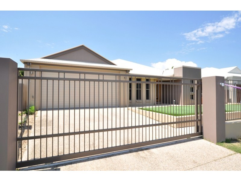 22 Southaven Drive, Helensvale QLD 4212