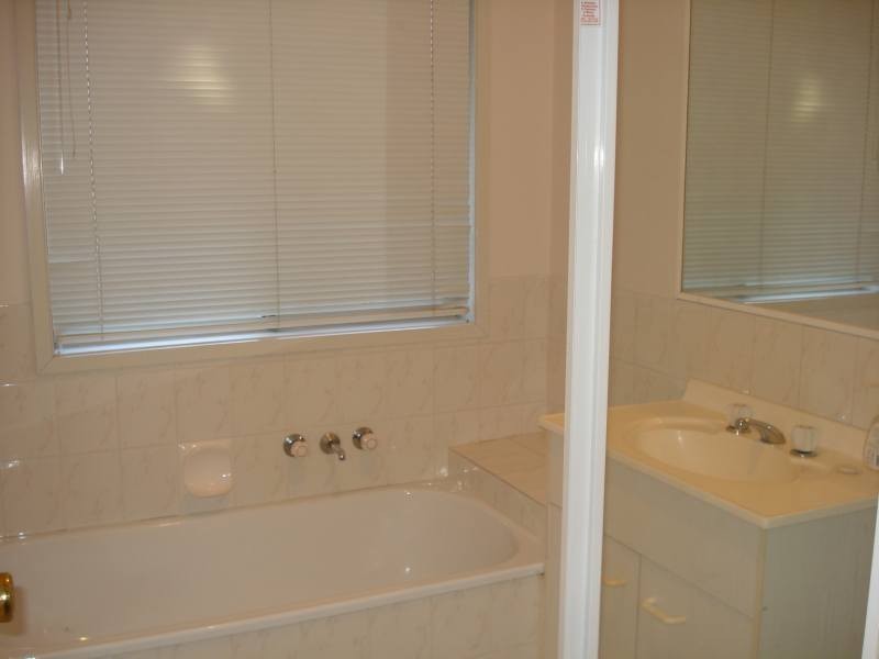 19 Chiffley Place, Arundel QLD 4214