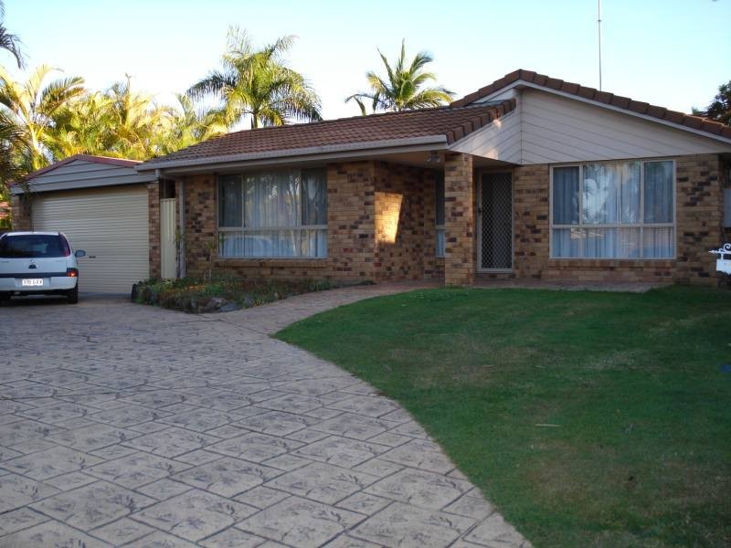 19 Chiffley Place, Arundel QLD 4214