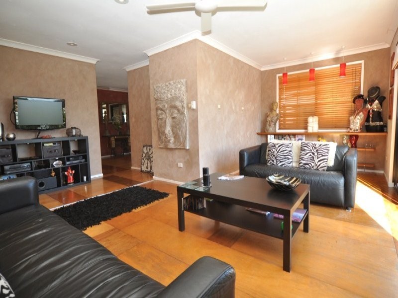 28 Jingella Street, Hope Island QLD 4212