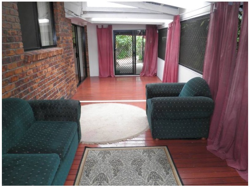 14 Avon Street, Pacific Pines QLD 4211