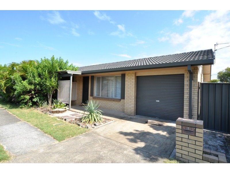 1 Mulkarra Street, Biggera Waters QLD 4216