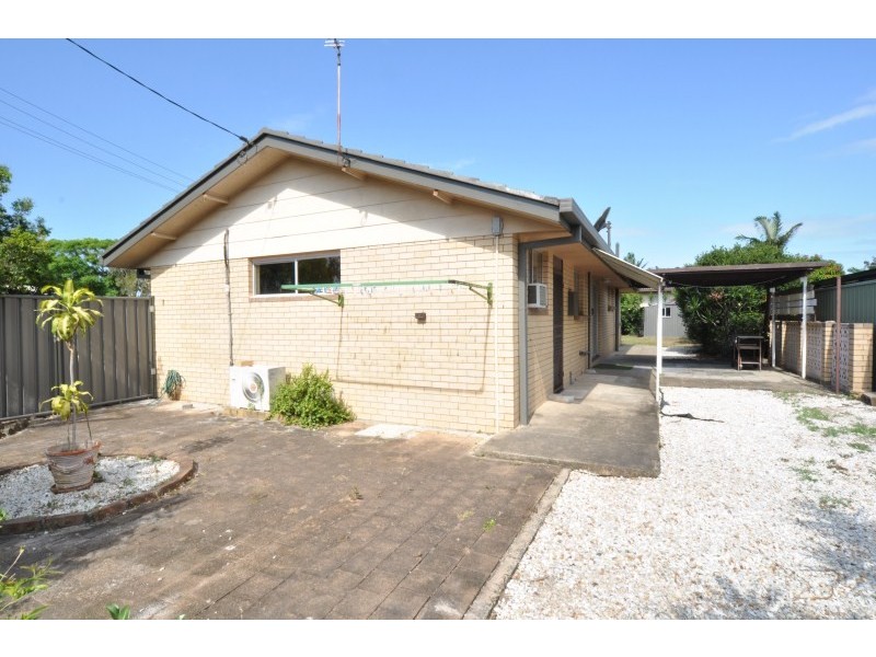 1 Mulkarra Street, Biggera Waters QLD 4216