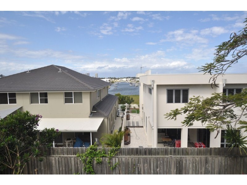 35/601 Pine Ridge Road, Biggera Waters QLD 4216