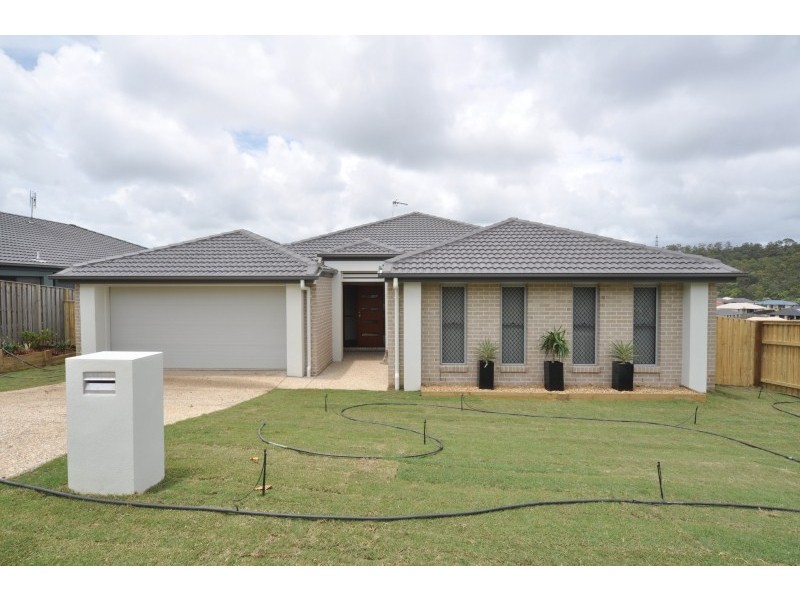 65 Diamantina Circuit, Pacific Pines QLD 4211