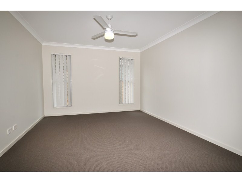 65 Diamantina Circuit, Pacific Pines QLD 4211