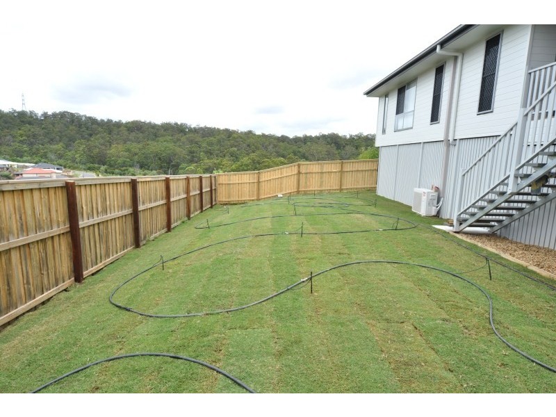 65 Diamantina Circuit, Pacific Pines QLD 4211