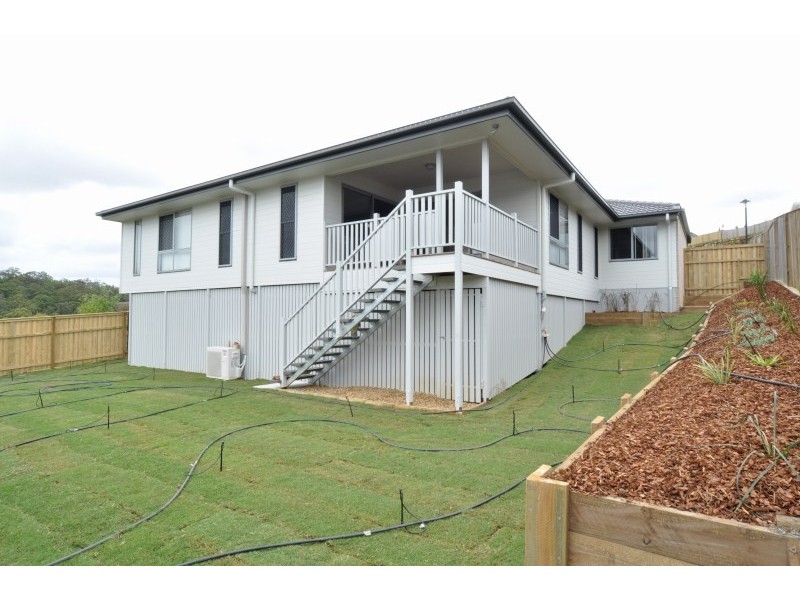 65 Diamantina Circuit, Pacific Pines QLD 4211