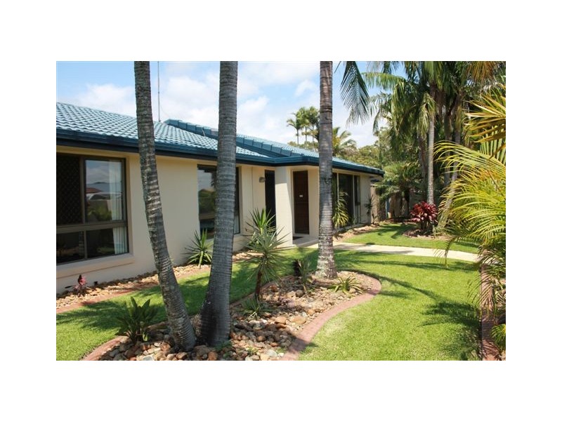 42 Columbus Drive, Hollywell QLD 4216
