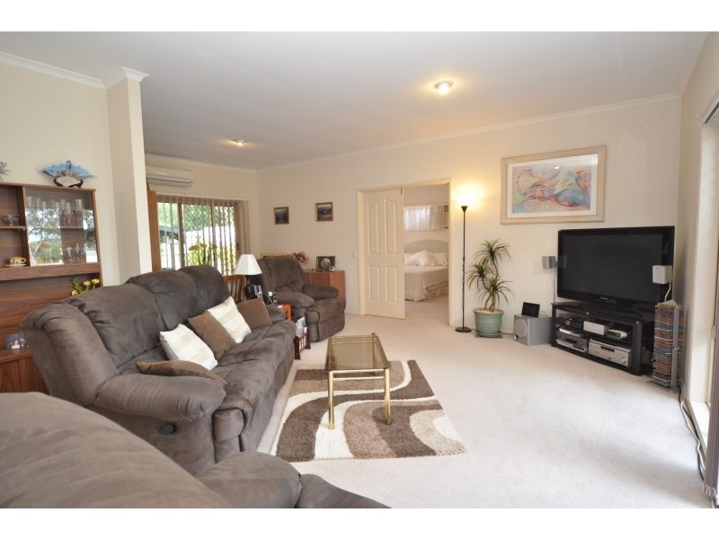 121 Lae Drive, Runaway Bay QLD 4216