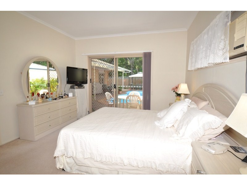 121 Lae Drive, Runaway Bay QLD 4216