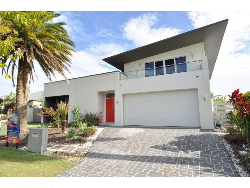 154 Lae Drive, Coombabah QLD 4216