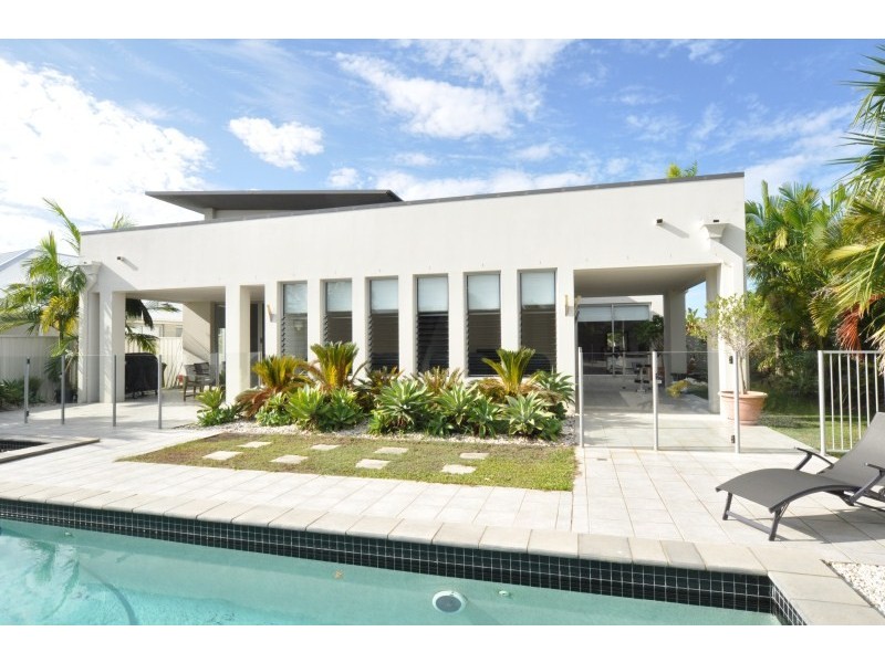 154 Lae Drive, Coombabah QLD 4216