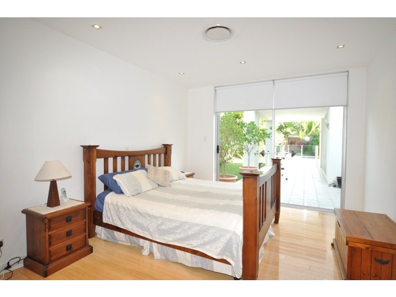 154 Lae Drive, Coombabah QLD 4216