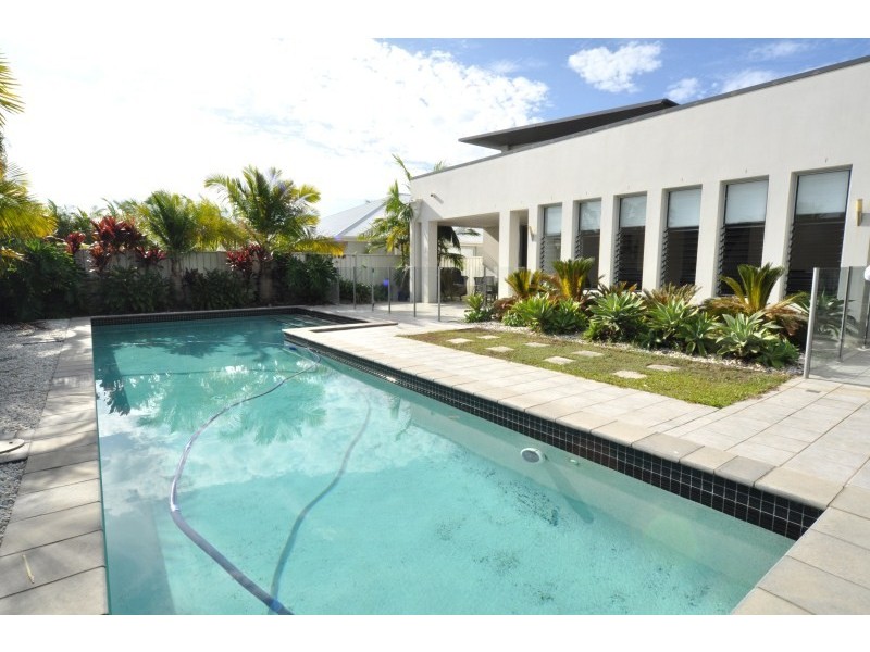 154 Lae Drive, Coombabah QLD 4216