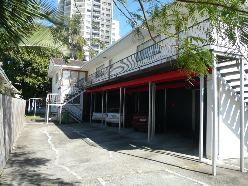 3/10 Pine Avenue, Surfers Paradise QLD 4217