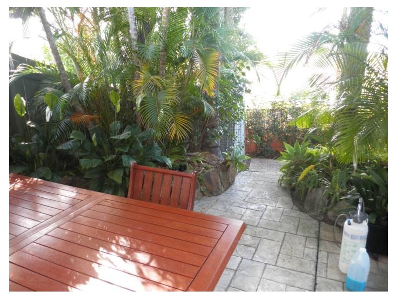 8/14 Fonda Place, Oxenford QLD 4210