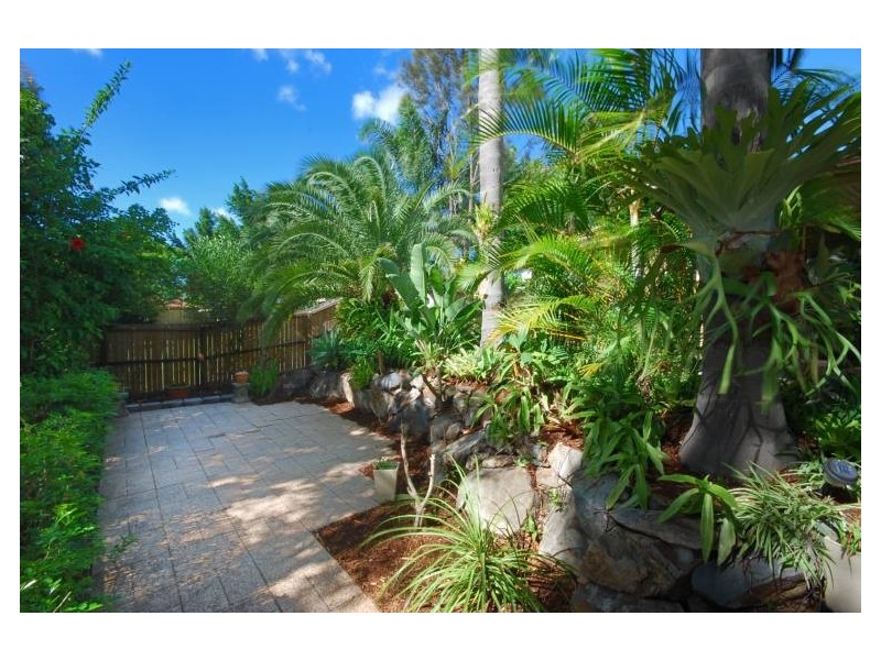 8/14 Fonda Place, Oxenford QLD 4210