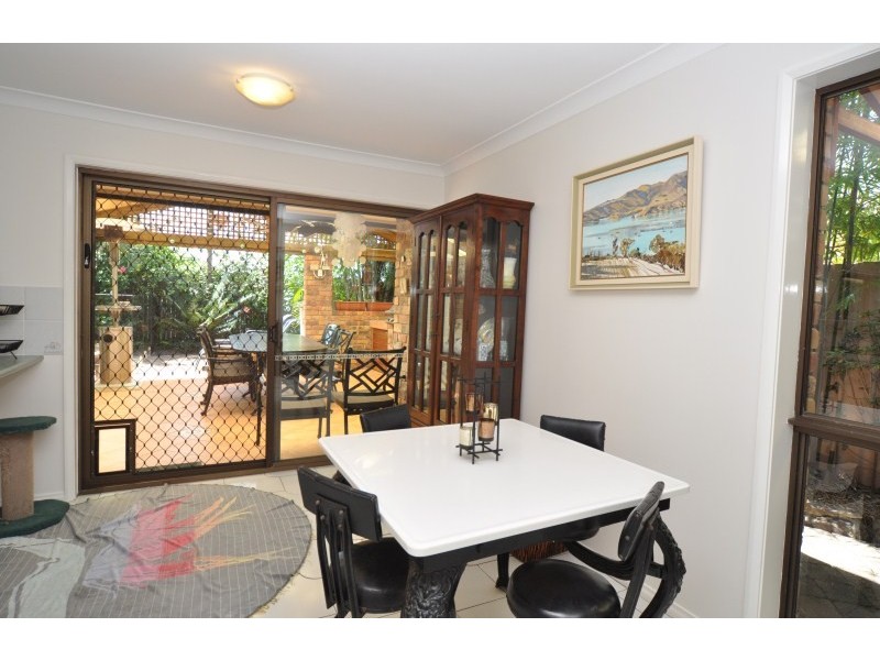 13 Matthew Flinders Drive, Paradise Point QLD 4216