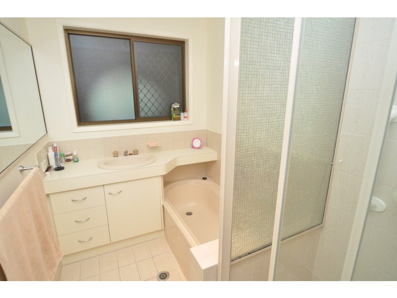 5/18 Maiala Close, Paradise Point QLD 4216